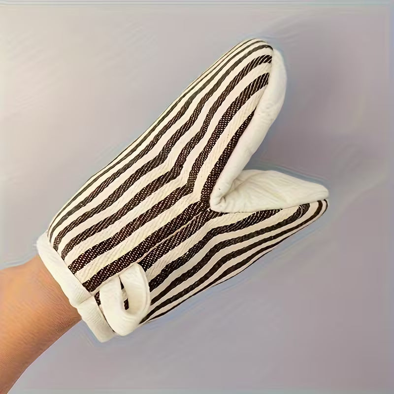Stripe Oven Mitts